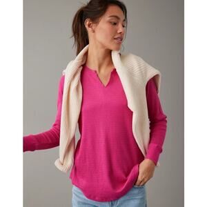 American Eagle Fuschia Hot Pink Waffle Knit Vneck Long Sleeve Top Womens Size XS